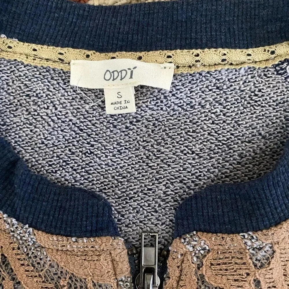 ❤️Lace Front Jacket ❤️ - Picture 3 of 4